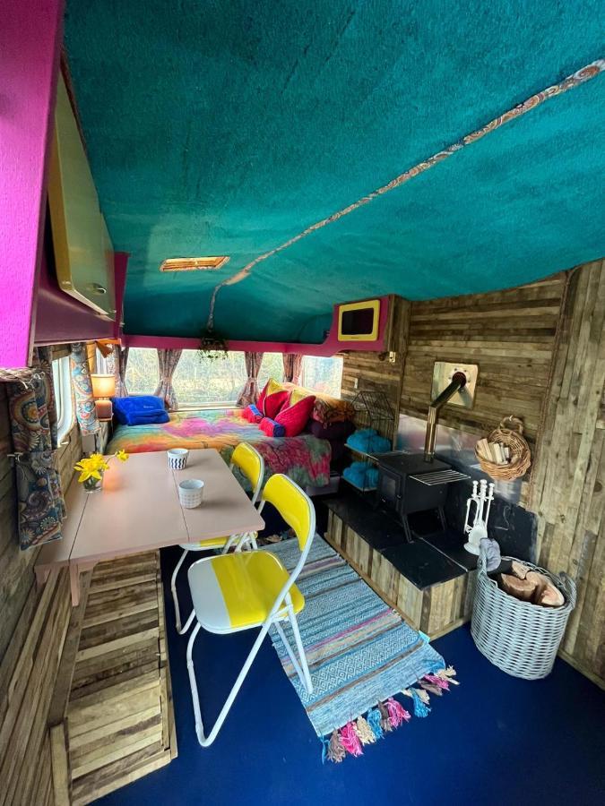 Budget Stay, In Lovely Private Setting With Rustic Charm, Log Burner, Fire Pit, Campers Kitchen & Eco Loo No Bedding Supplied Narberth Ngoại thất bức ảnh